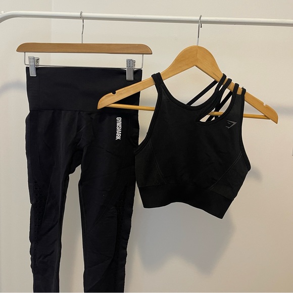 Gymshark set - Picture 1 of 2